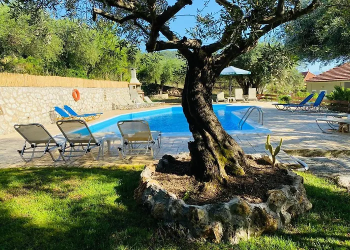 Olive Grove Poolside Бенитсес