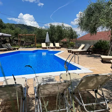 Olive Grove Poolside * Benitses (Corfu)