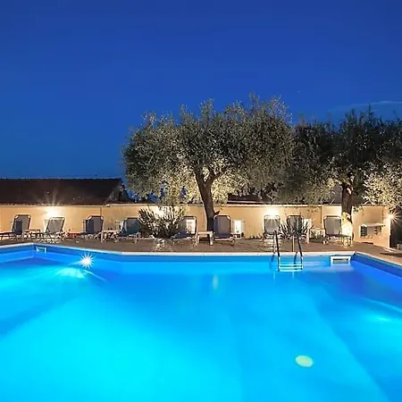 Aparthotel Olive Grove Poolside 4*