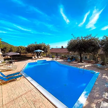 Olive Grove Poolside Apartahotel