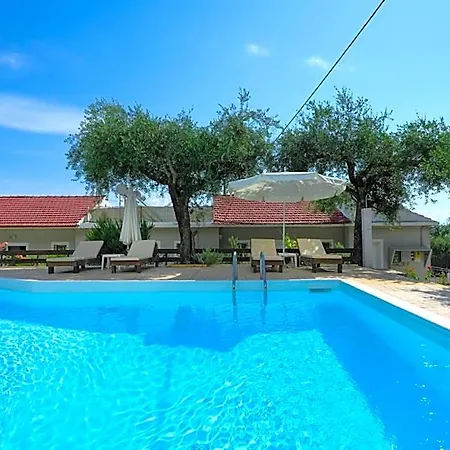 Olive Grove Poolside 4* Benitses (Corfu)