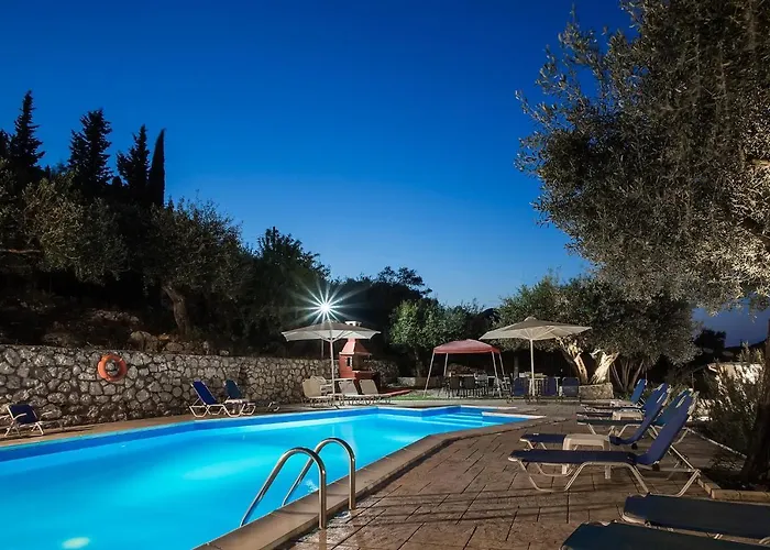 מלון דירות Olive Grove Poolside בניטסס